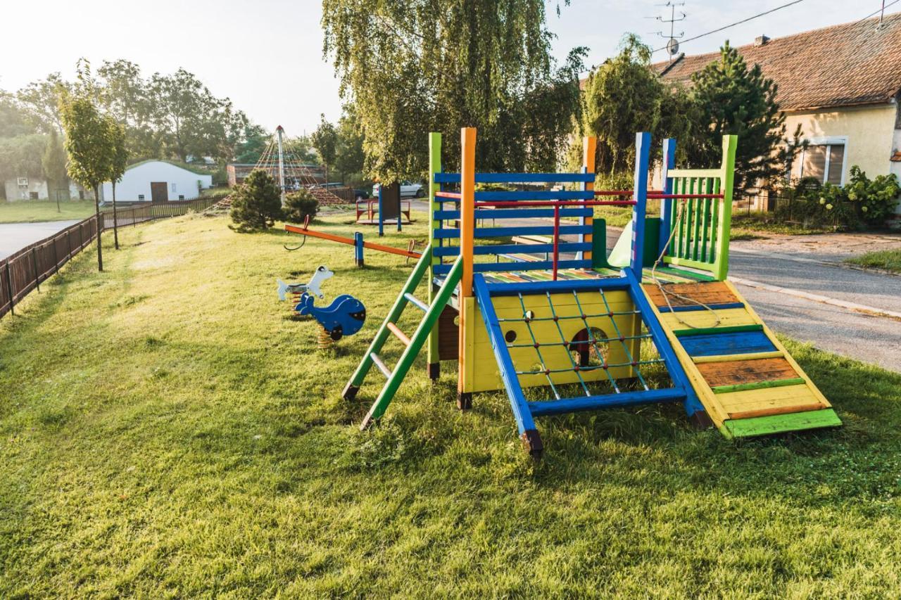 Apartmány Pulgary Bulhary Esterno foto